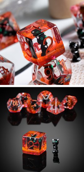 Resin Dice Set (7) Black Cat - zum Schließ en ins Bild klicken