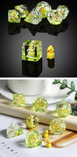 Resin Dice Set (7) Chick - zum Schließ en ins Bild klicken